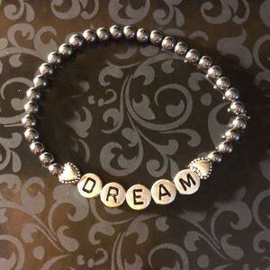 A Dream word metal grey beaded bracelet